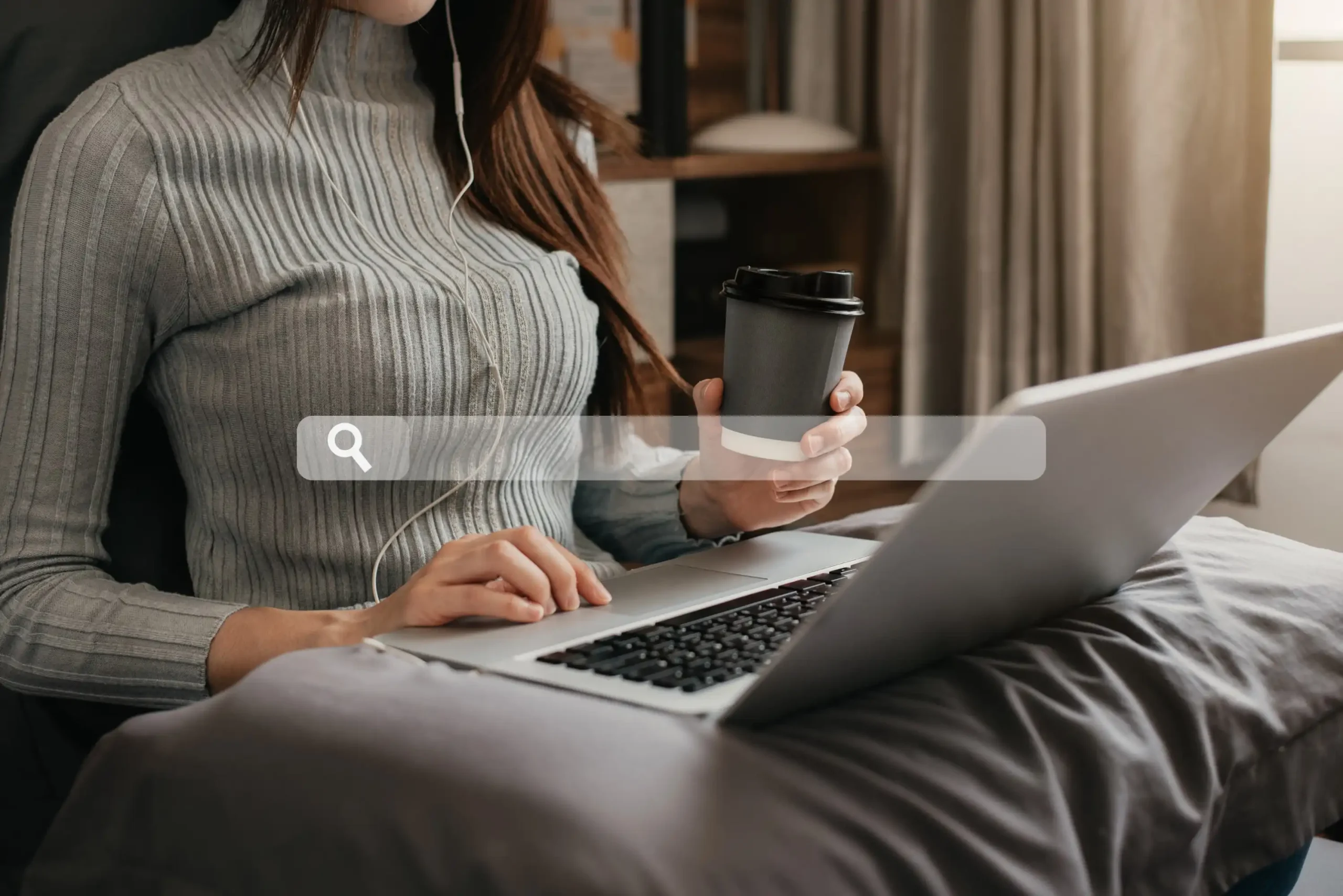 working-laptop-close-up-hand-business-women (Web H)